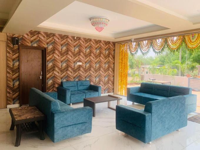 Swapnapurti Lodge, Akkalkot Akalkot Екстер'єр фото