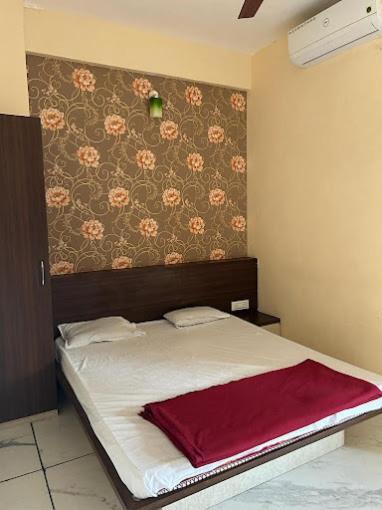 Swapnapurti Lodge, Akkalkot Akalkot Екстер'єр фото